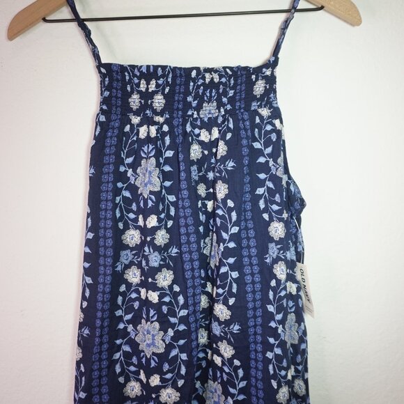 Old Navy Blue Flower Tank - Picture 8 of 14